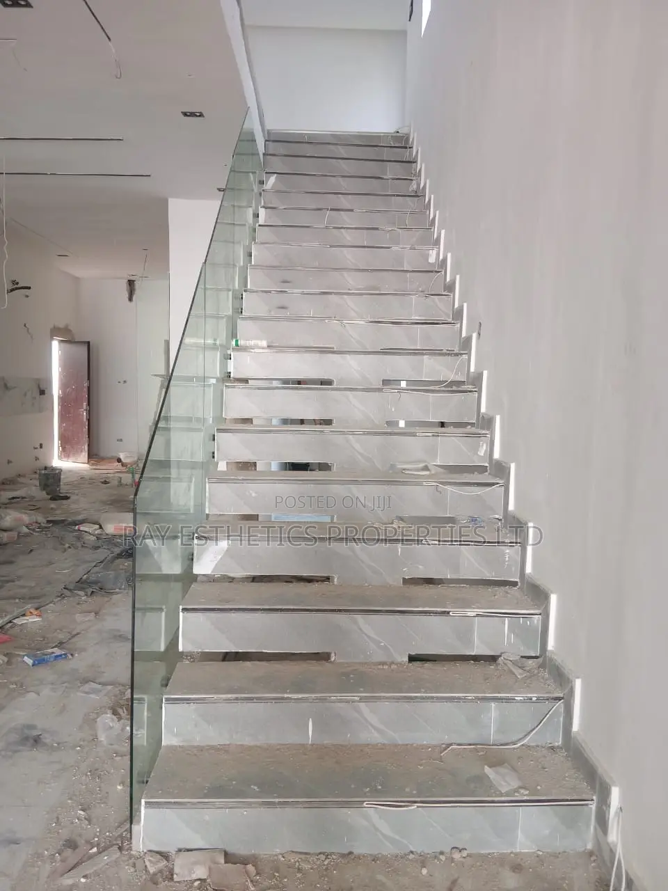 5bdrm Duplex in Bakare/Bera Estate, for sale