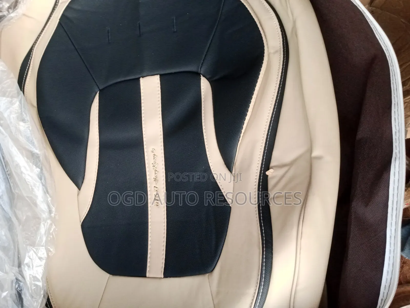 Seat Cover Executive Biege/Black Color