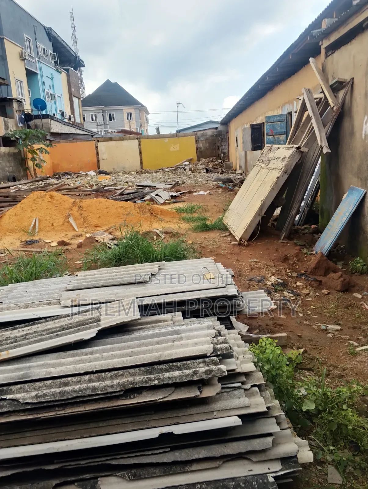 Land for Lease Off Ogunusi Rd