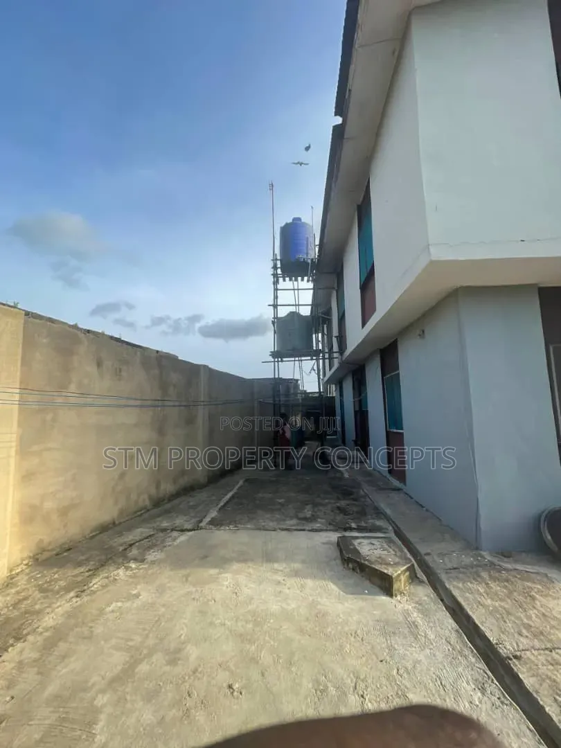 Furnished 3bdrm House in Dopemu for sale