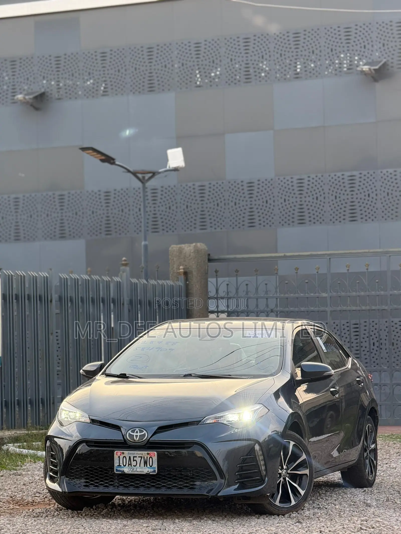 Toyota Corolla 2017 Gray