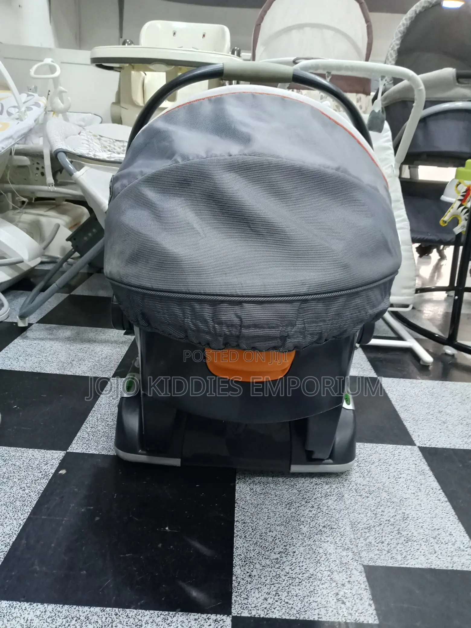 Us Used Chicco Baby Car Seat In Great Condition