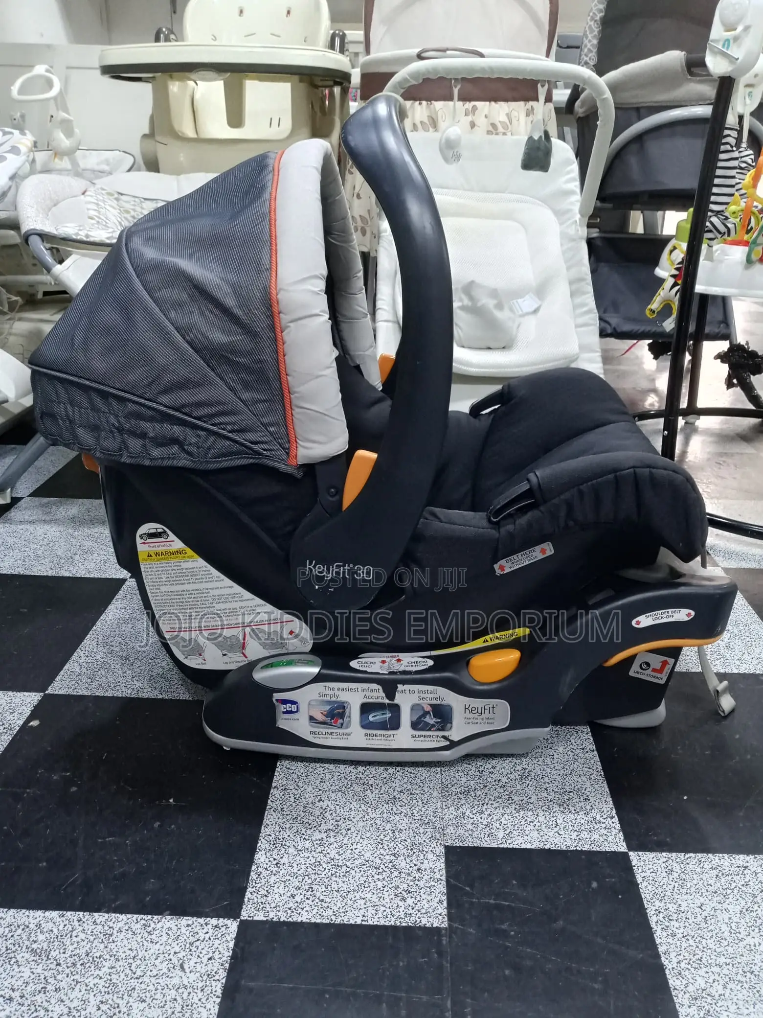 Us Used Chicco Baby Car Seat In Great Condition