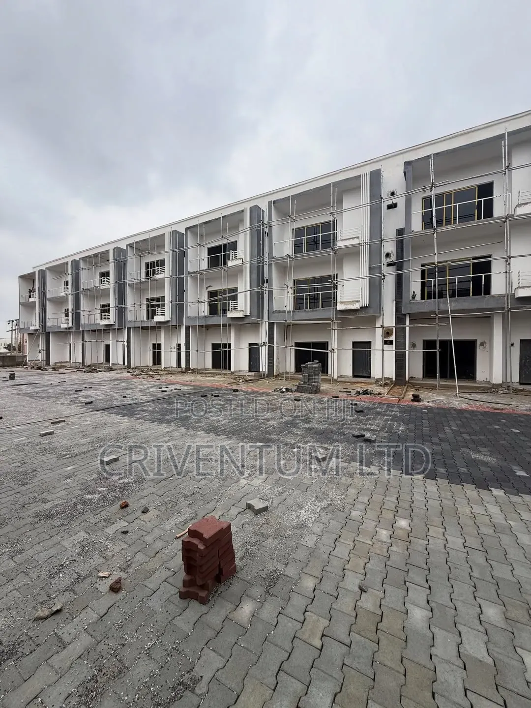 4bdrm Duplex in Jahi for sale