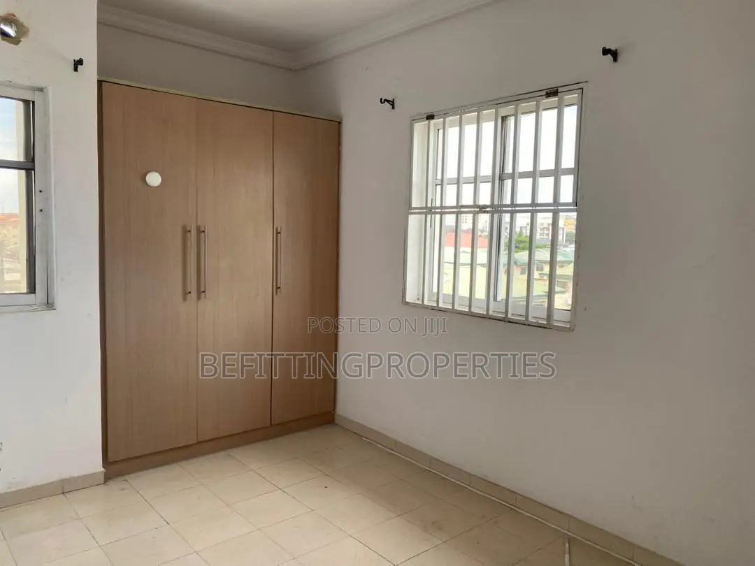 3bdrm Apartment in Victoria Island for sale