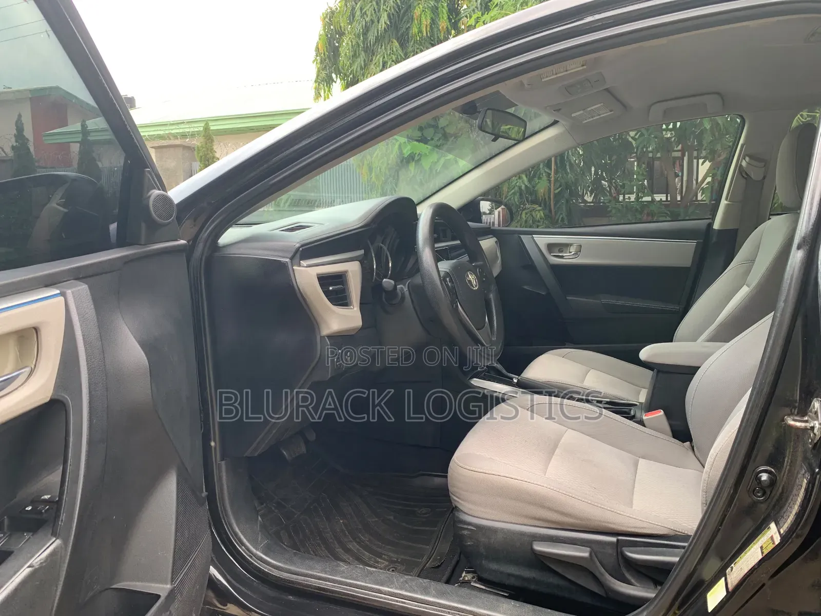 Toyota Corolla LE 4dr Sedan (1.8L 4cyl CVT) 2014 Black