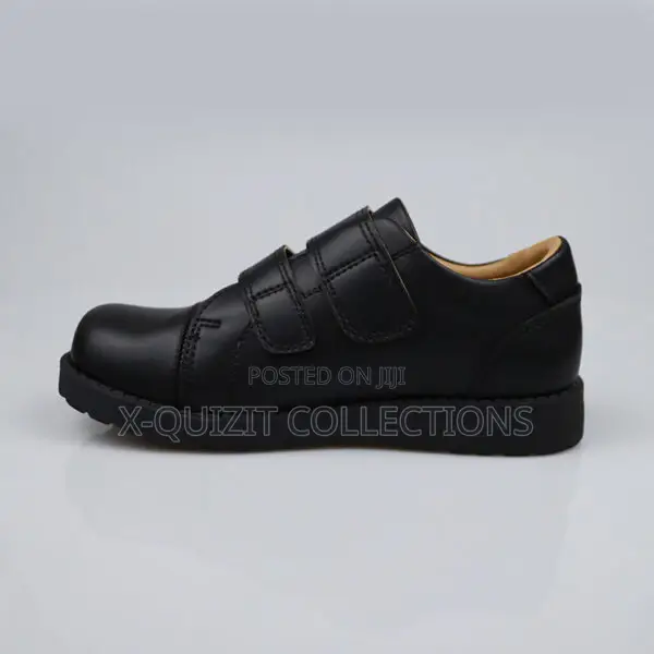 Crabkids Boys Double Strap School Shoe (Size 36)