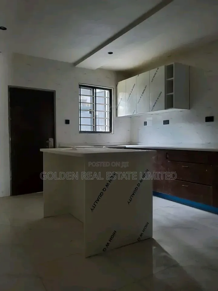 5bdrm Duplex in Katampe Extension for rent