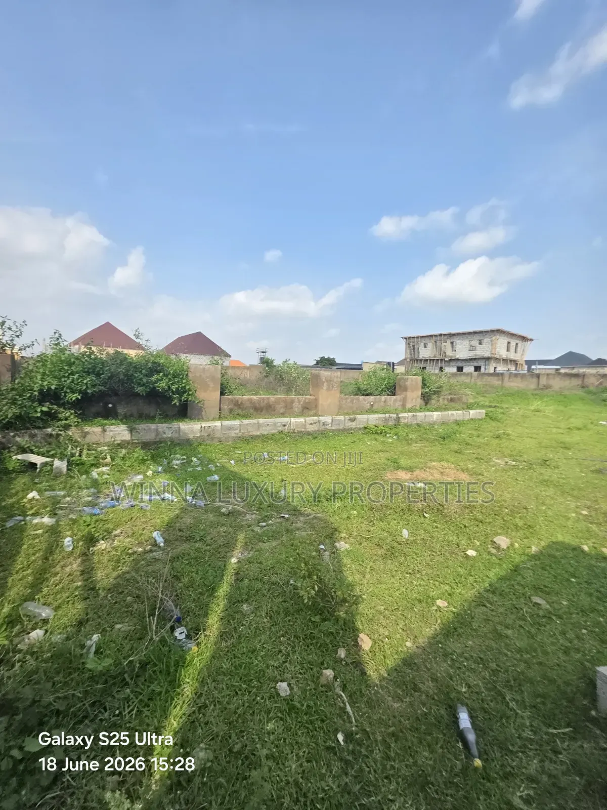 1550sqm, Nut Lugbe.