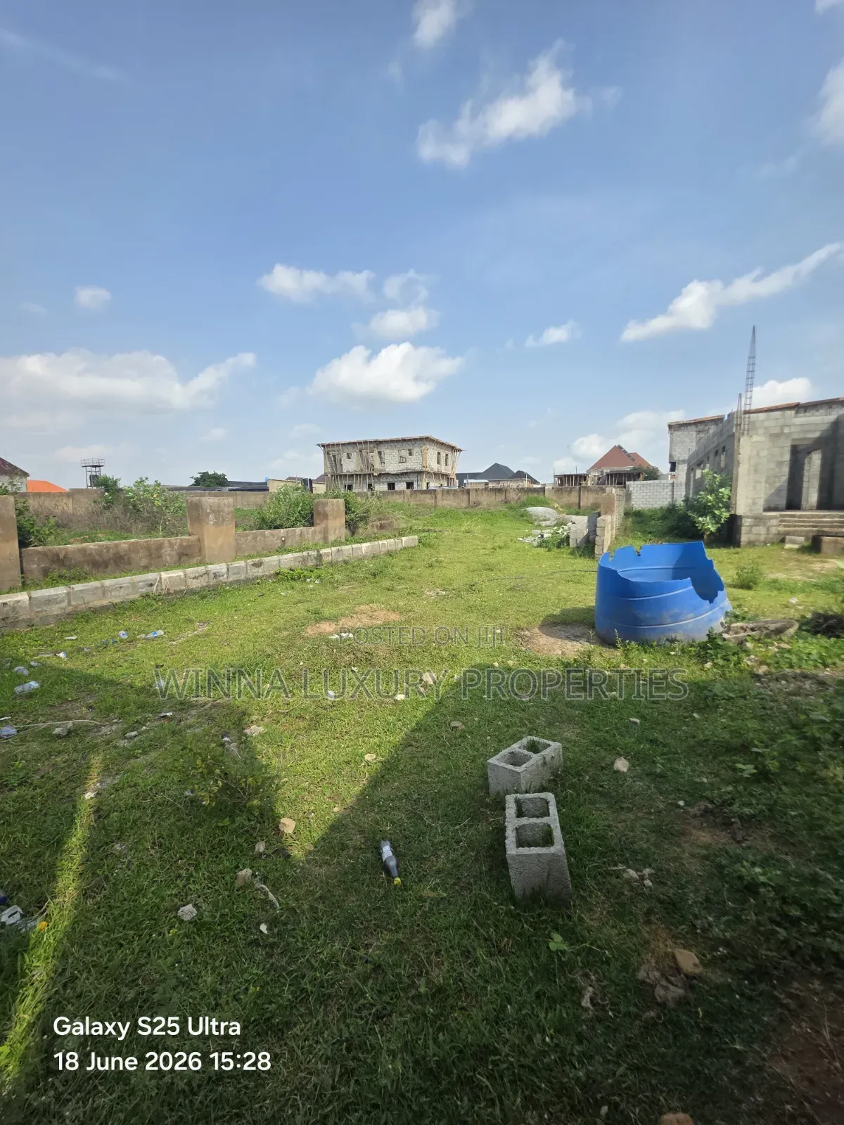1550sqm, Nut Lugbe.