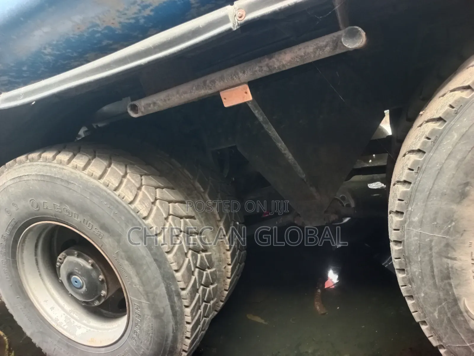 Man Tipper 10 Tyres (Auxiliary 4x4) Tokunbo