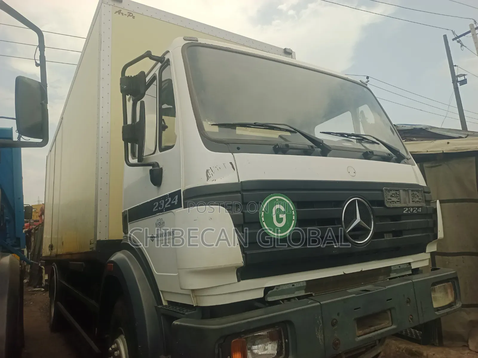 2324 Mercedes Truck V6 With 6 Tyres (Foreign Used)