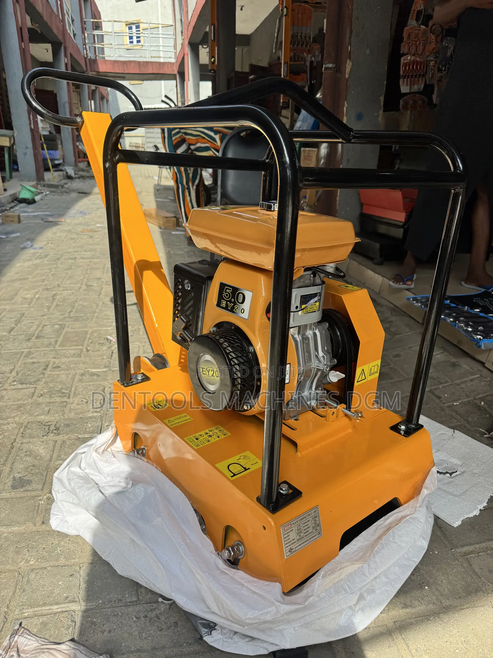 Dgm Plate Compactor C-120