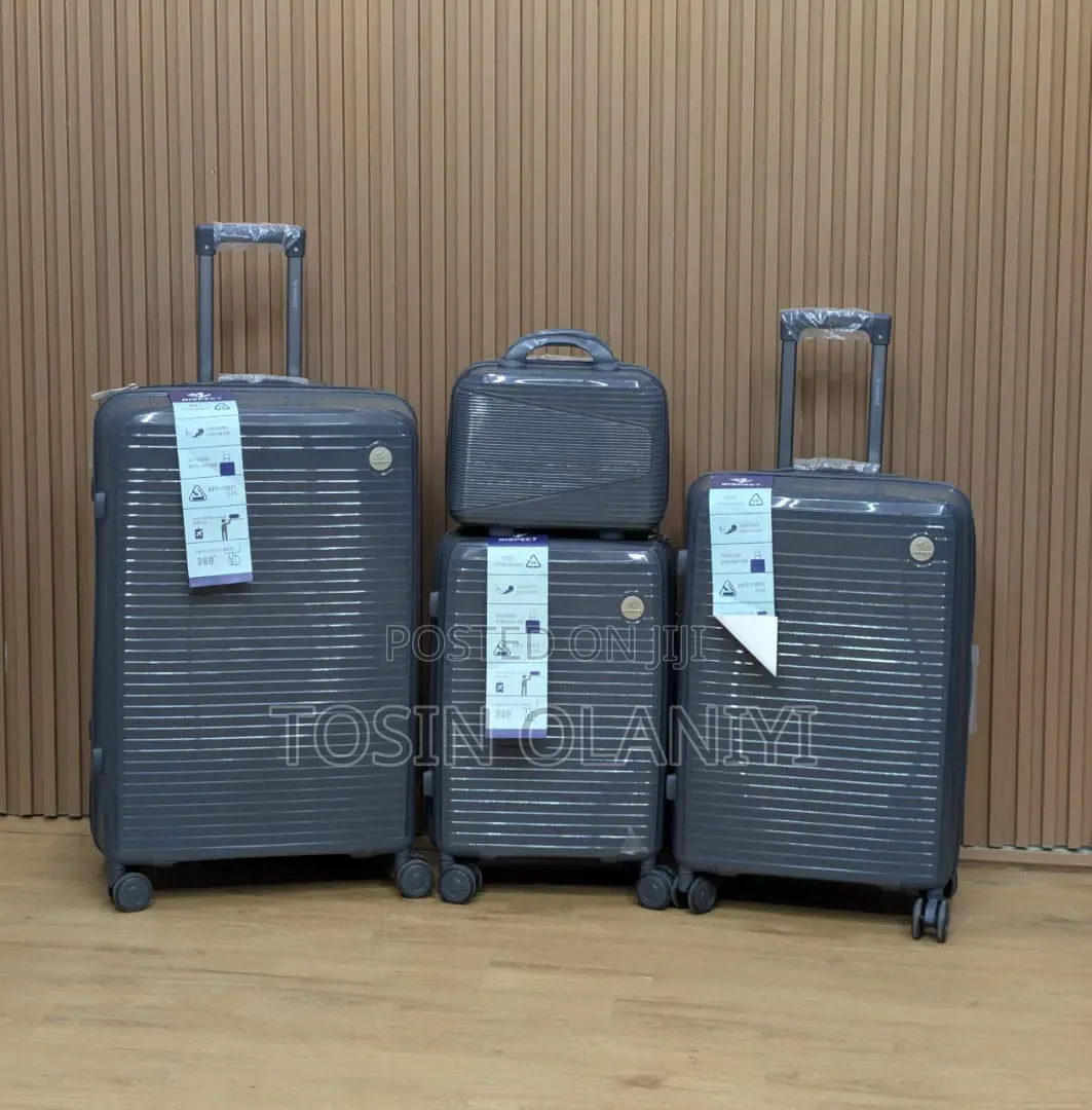 Paris Nispect By4 
Light Weight Luggage Box