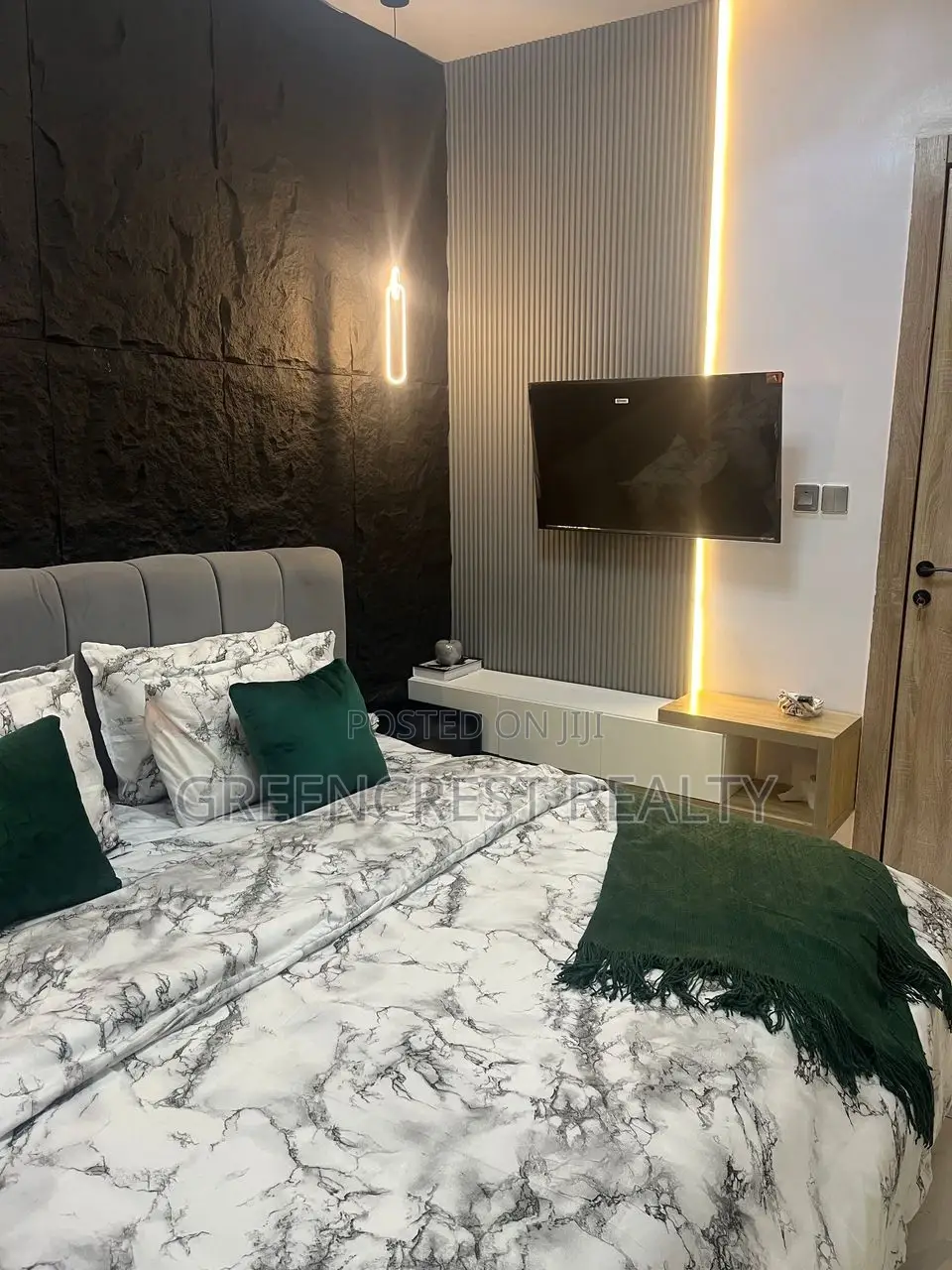 Tastefully Furnished 2 Bedroom Apartments