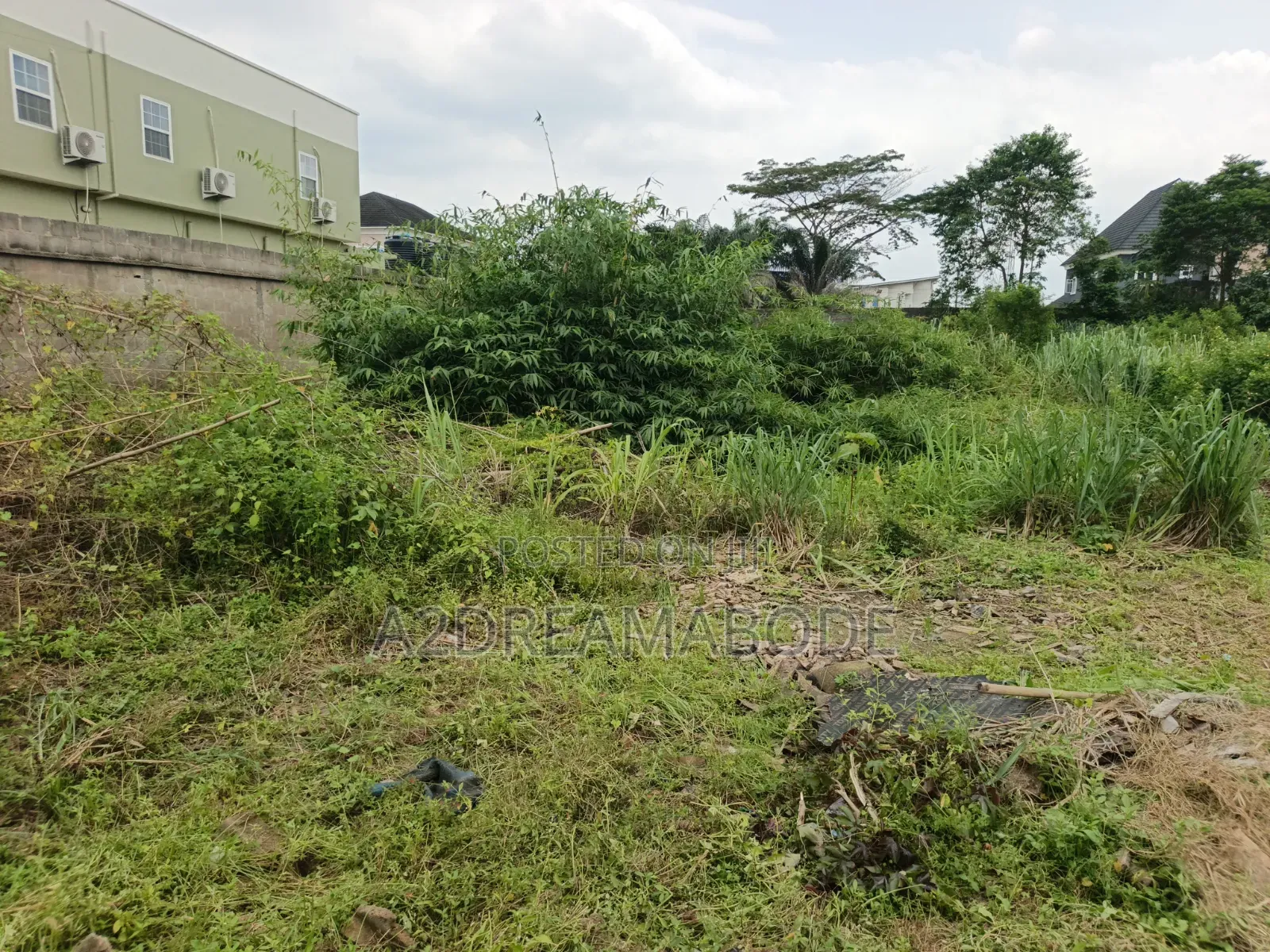 Well Placed, Fenced and Gated Land