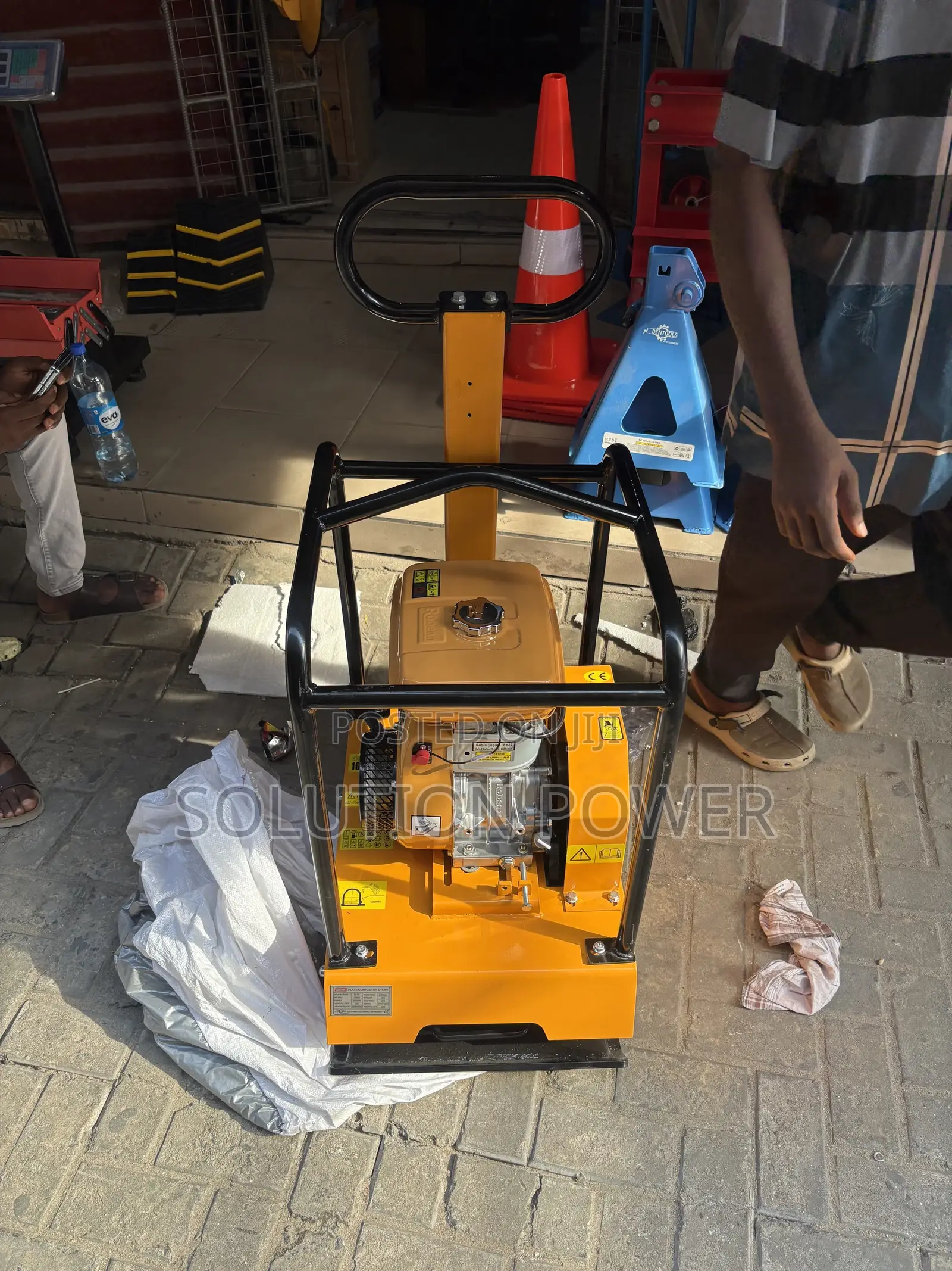 Heavy Duty 120kg Plate Compactor
