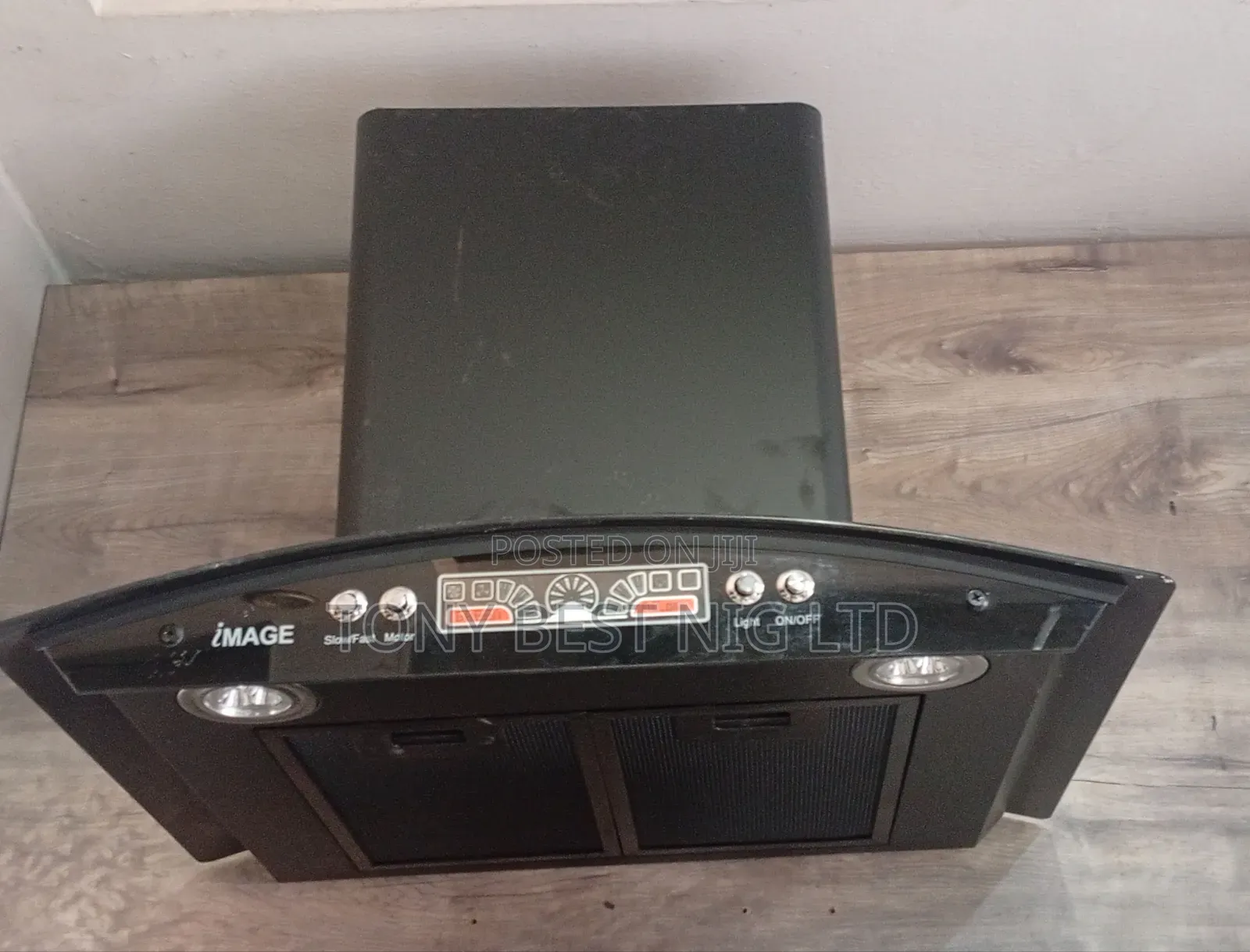 Image Wall Mounted Heat Extractor Hood 60x60cm