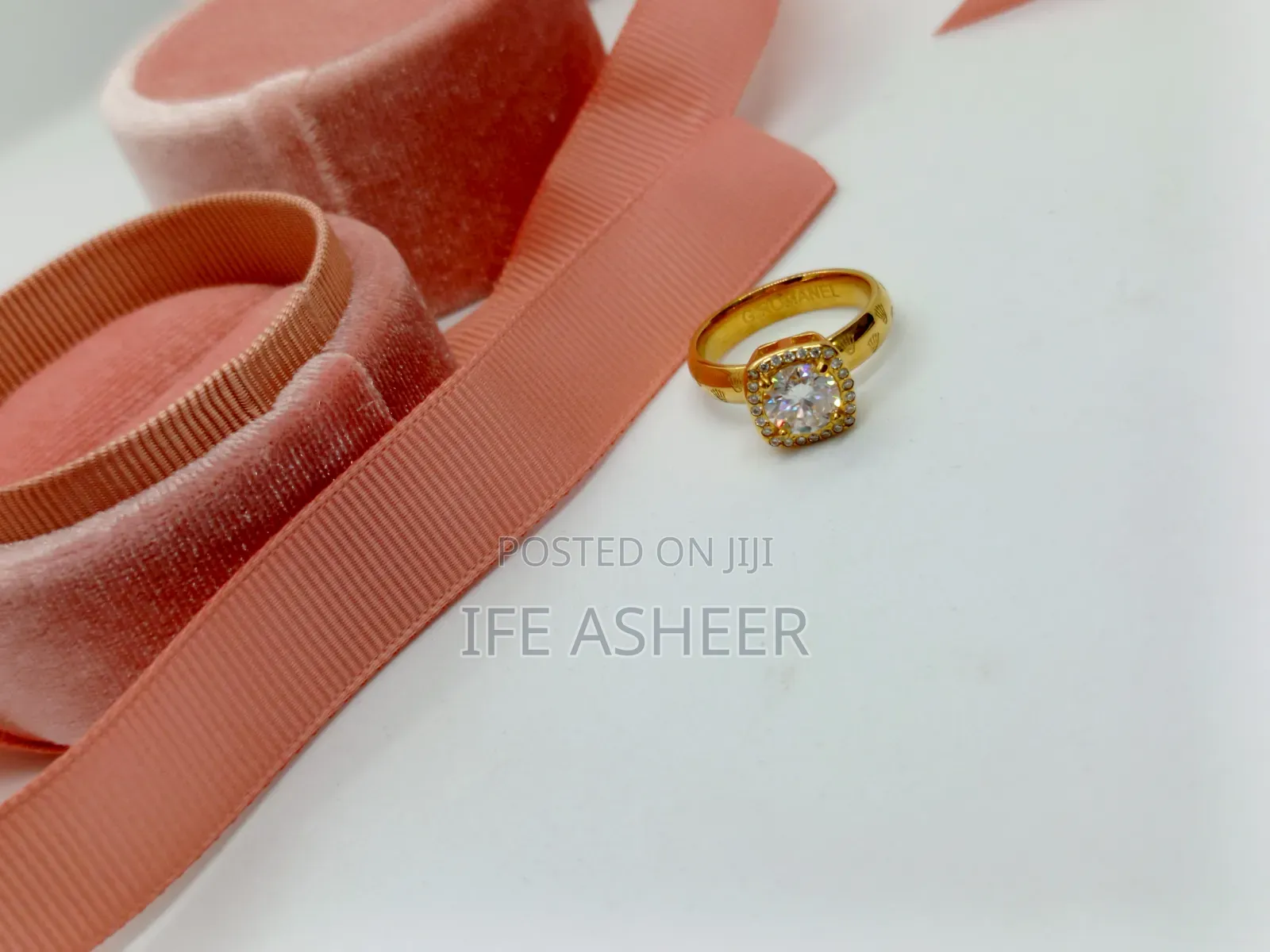 Romanian Gold Luxury Ladies Proposal/Engagement Ring