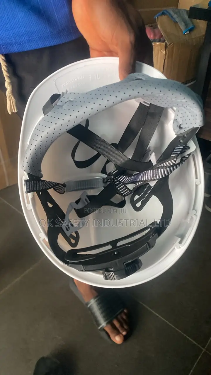 Hardhat V - Guard Helmet