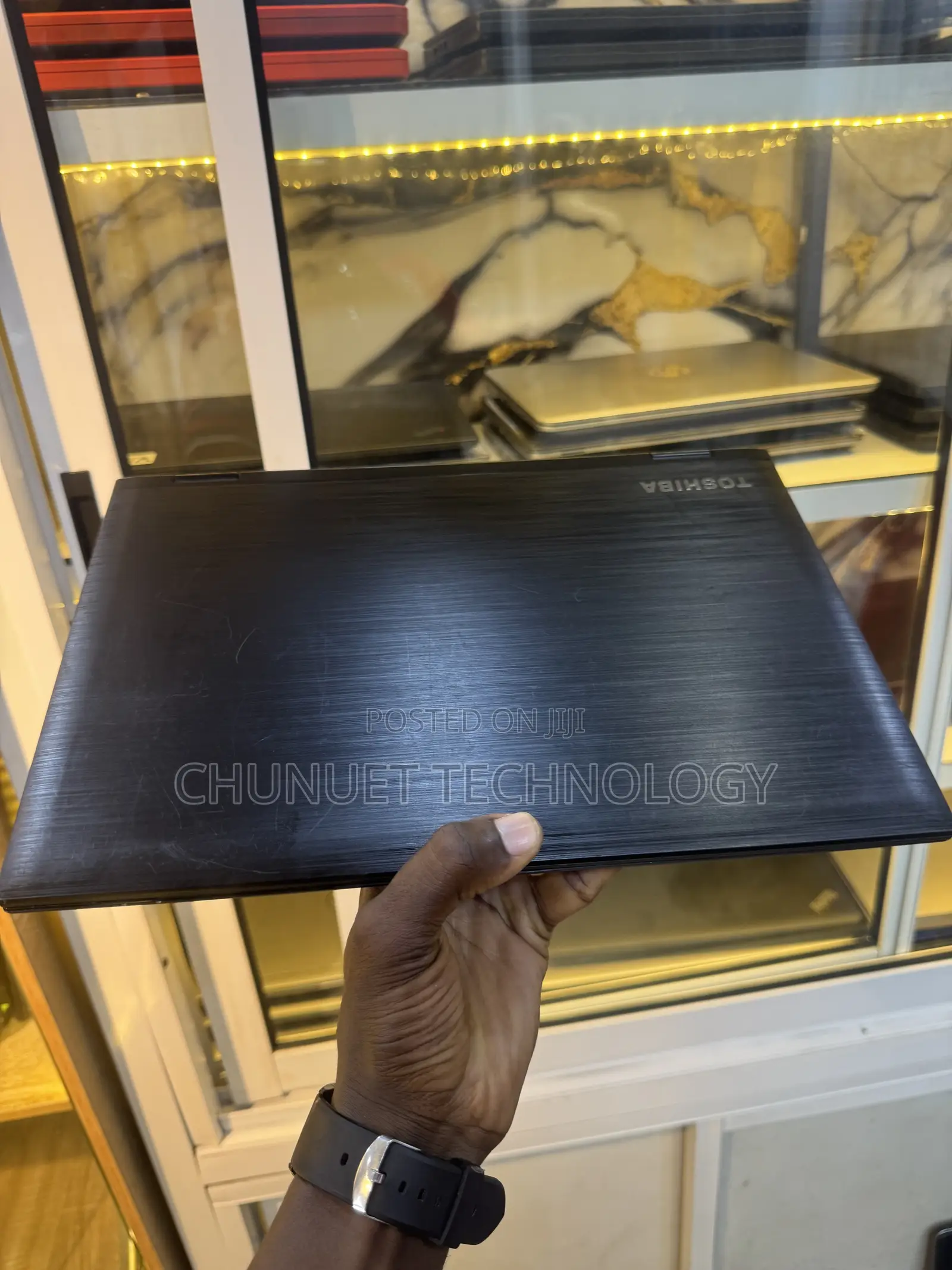 Laptop Toshiba Satellite E45T 6GB Intel Core i3 HDD 500GB