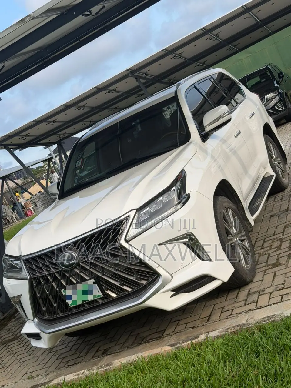 Lexus LX 570 (5 seats) AWD 2016 White