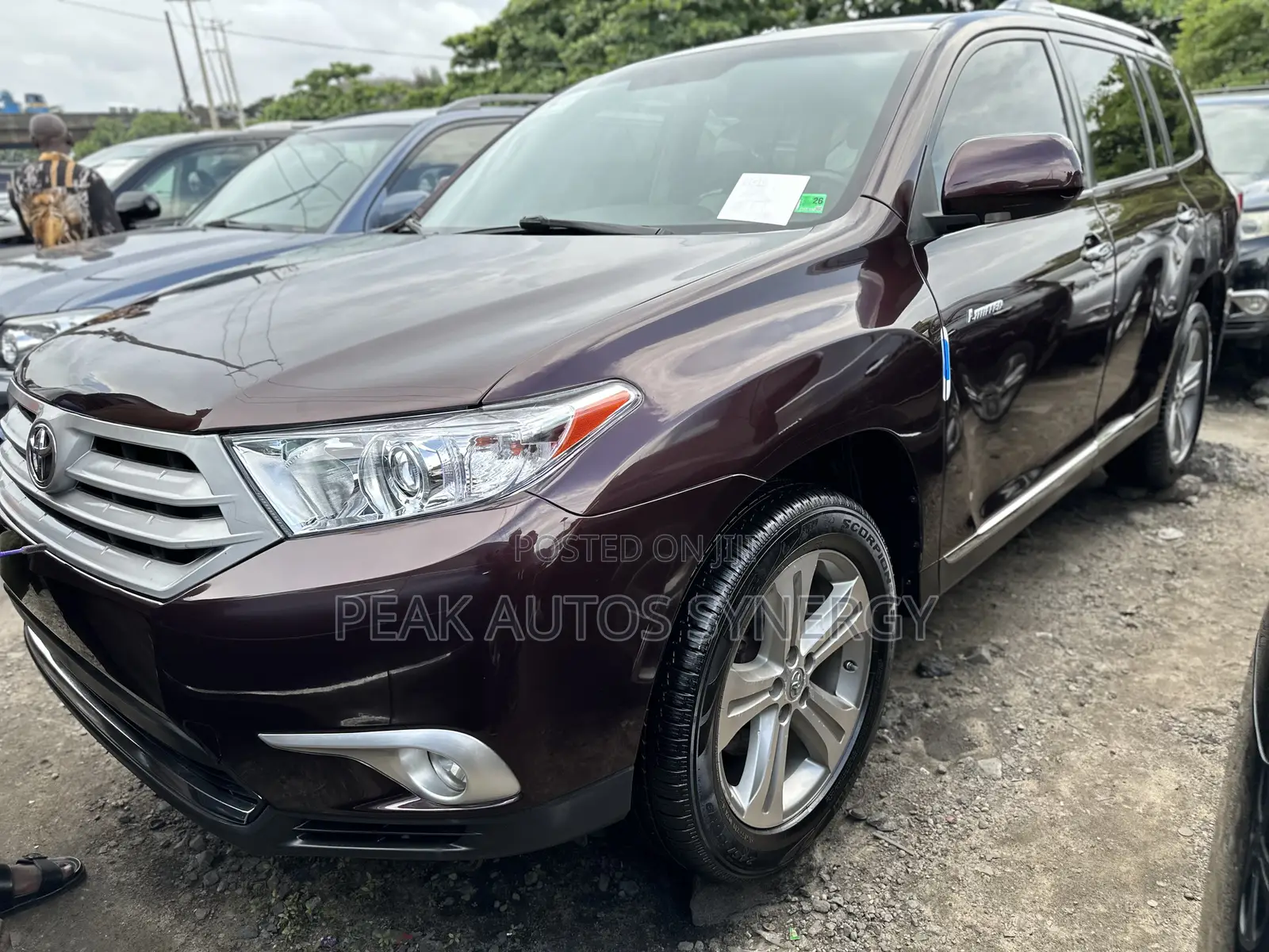 Toyota Highlander Limited 3.5l 4WD 2013 Purple