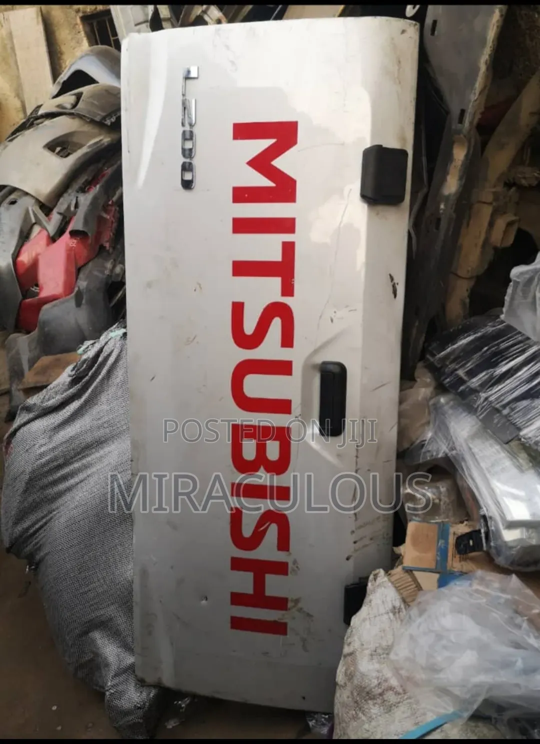 Backboot for Mitsubishi L200 2008,2010 Model