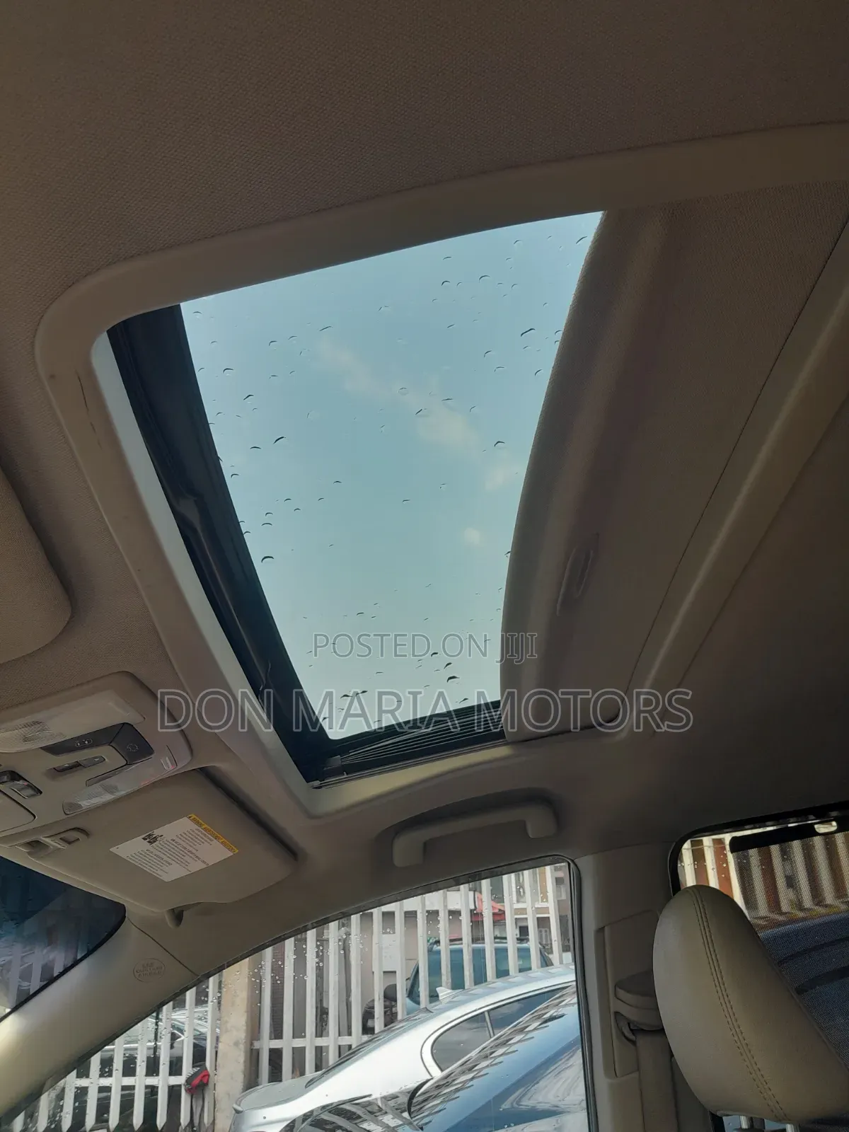 Toyota Sienna 2015 Gold