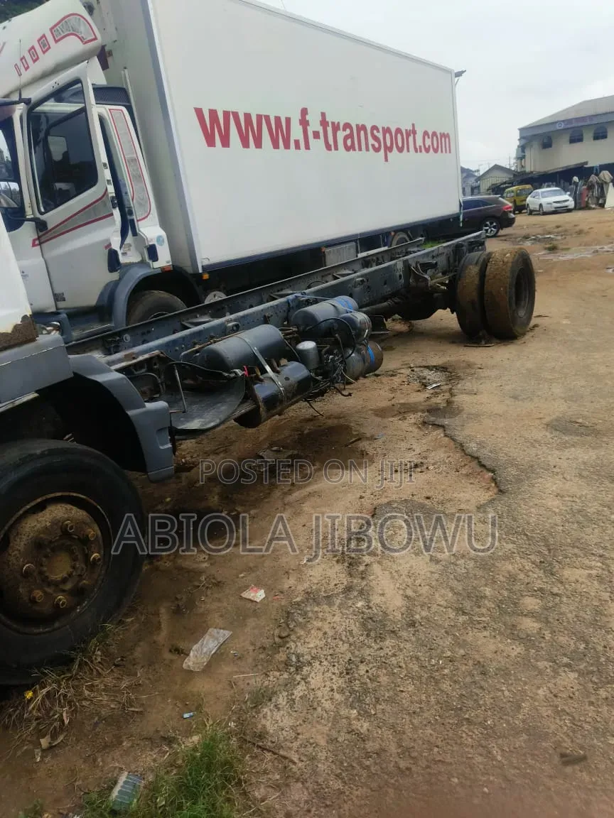 Mercedes-Benz 1223 Cap N Chassis