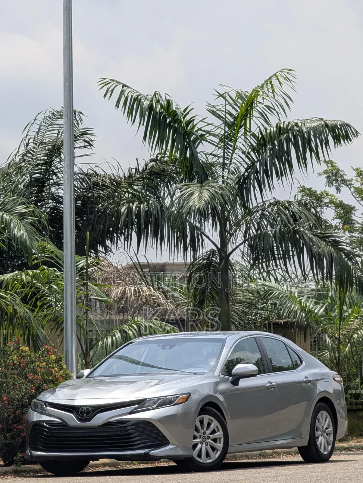 Toyota Camry 2020 Silver