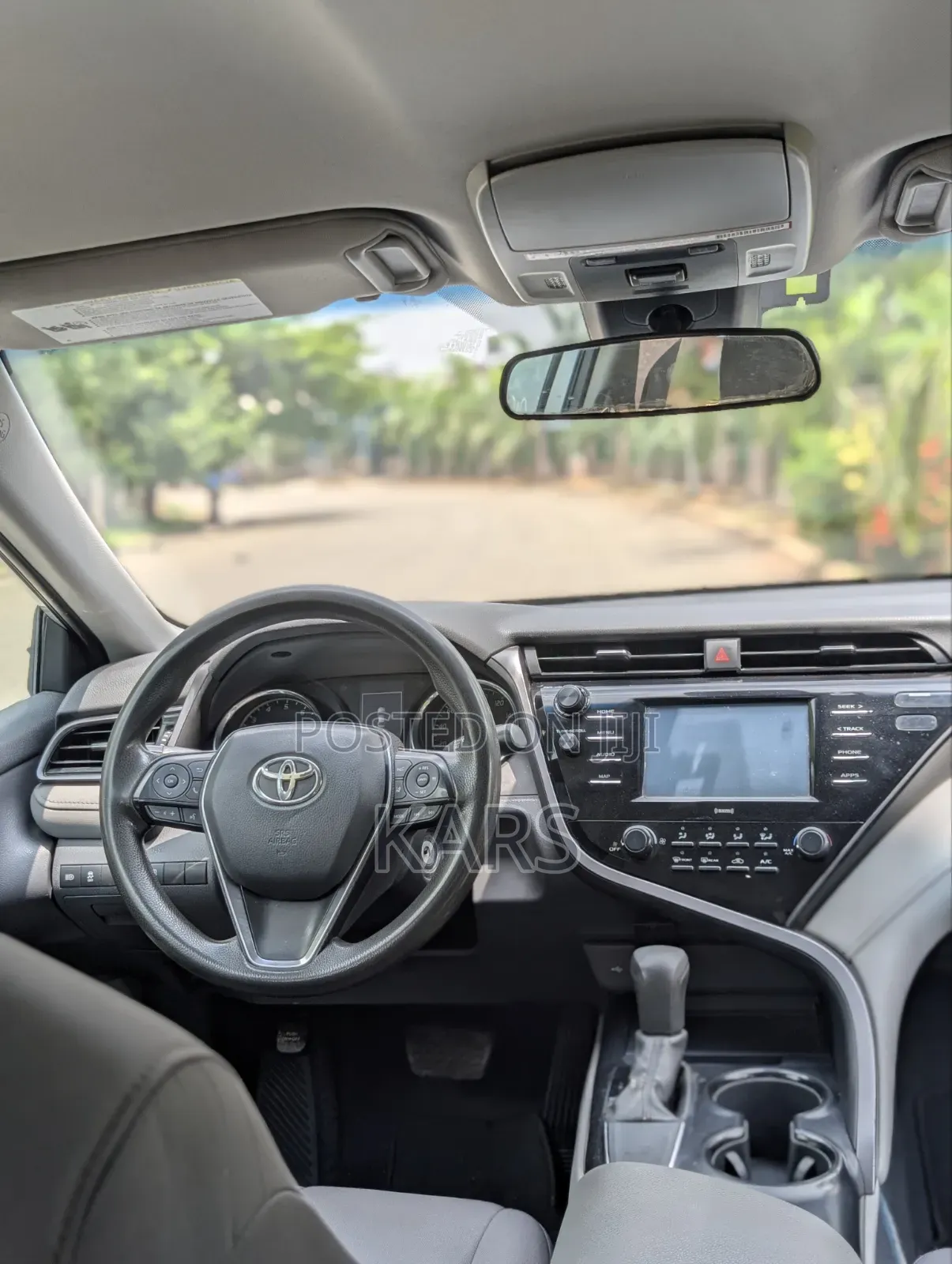 Toyota Camry 2020 Silver