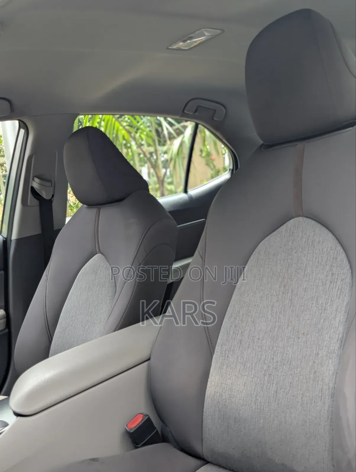 Toyota Camry 2020 Silver