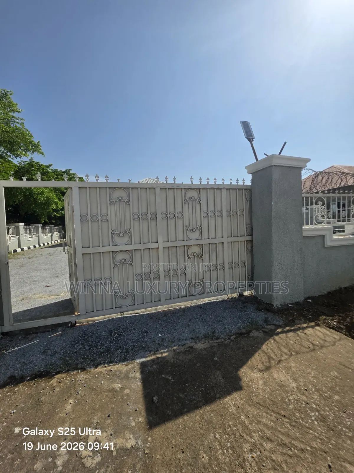 3bdrm Bungalow in Oil Spring Estate, Lugbe District for rent