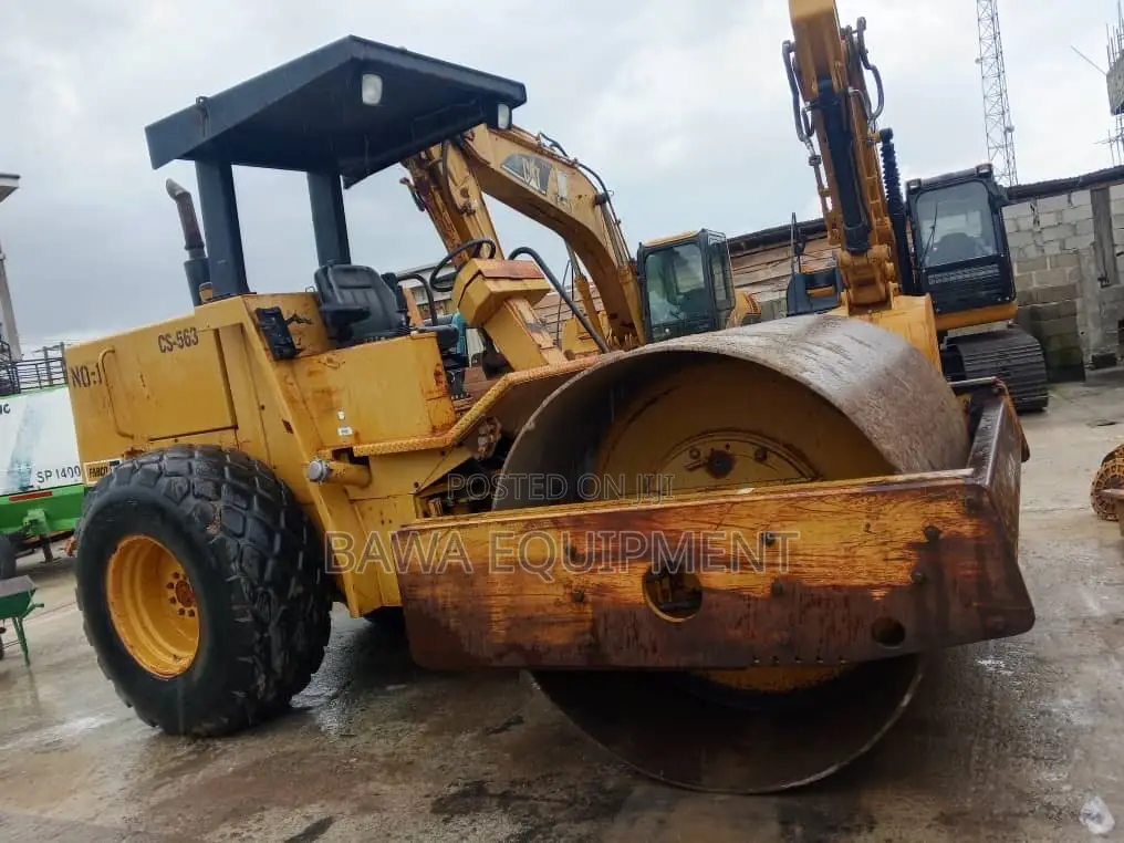 Caterpillar Compactor Roller