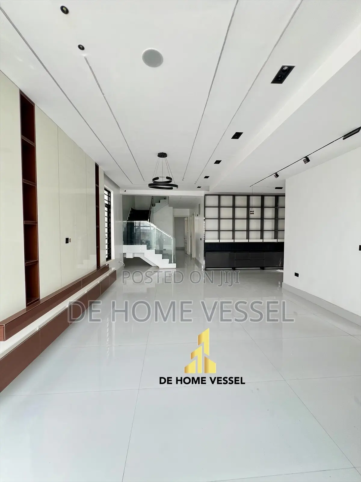 5bdrm Duplex in Lekki Phase 1 for sale