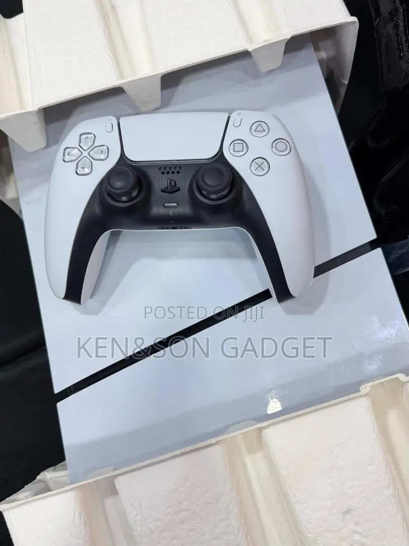 Uk Used Ps5 Slim With 2 Pad and 12 Games Inside