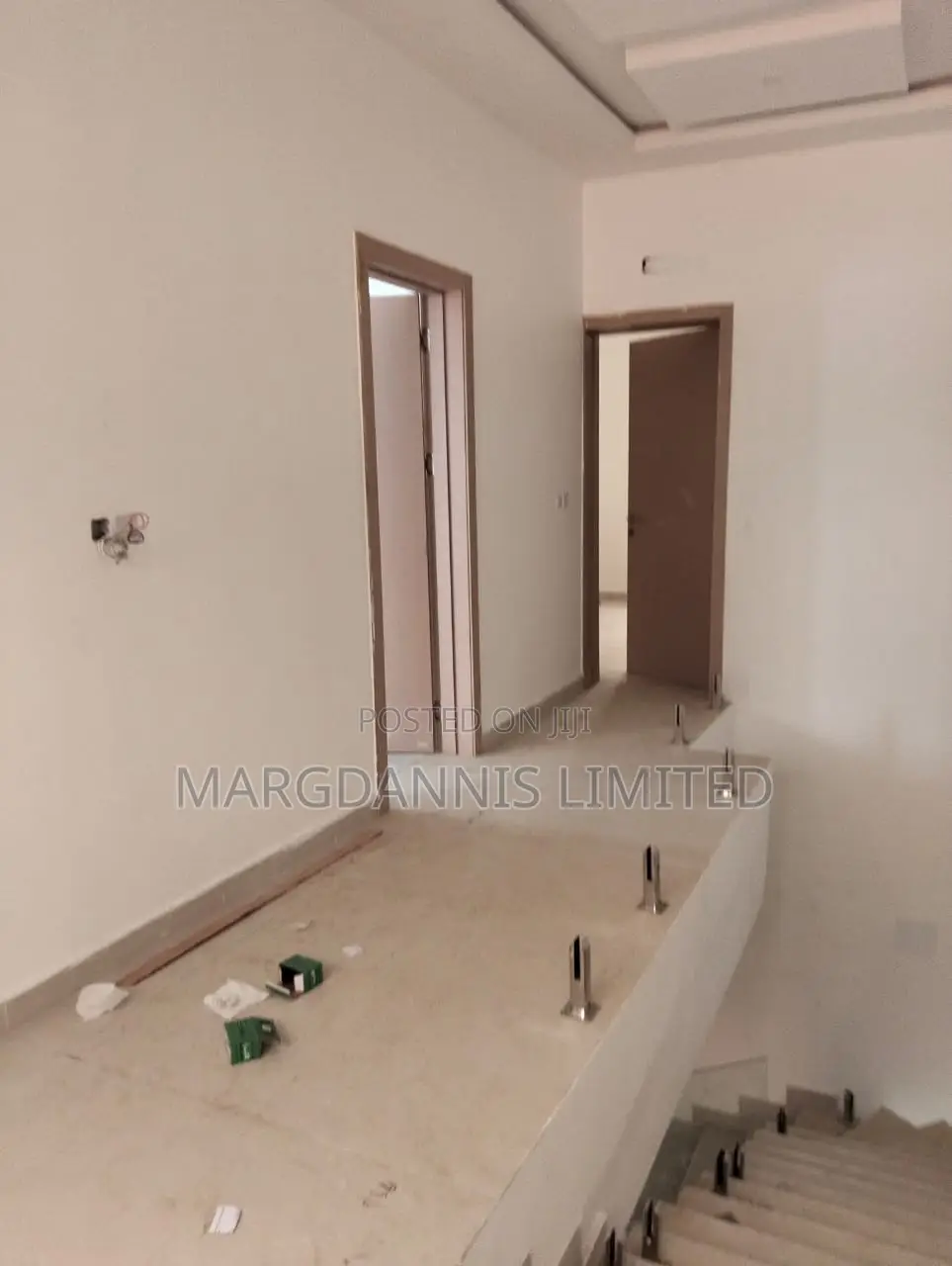 5bdrm Duplex in Alaka for sale