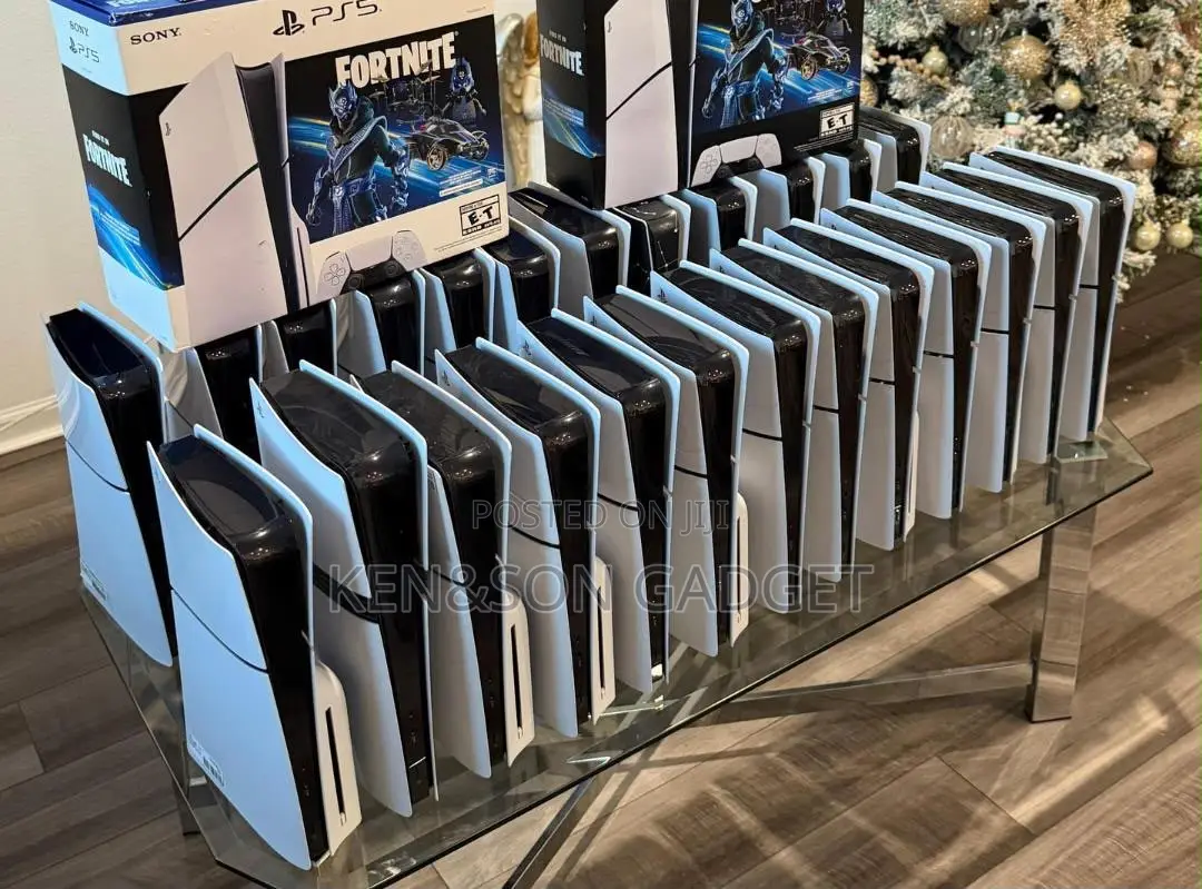 Uk Used Ps5 Slim With 2 Pad and 12 Games Inside