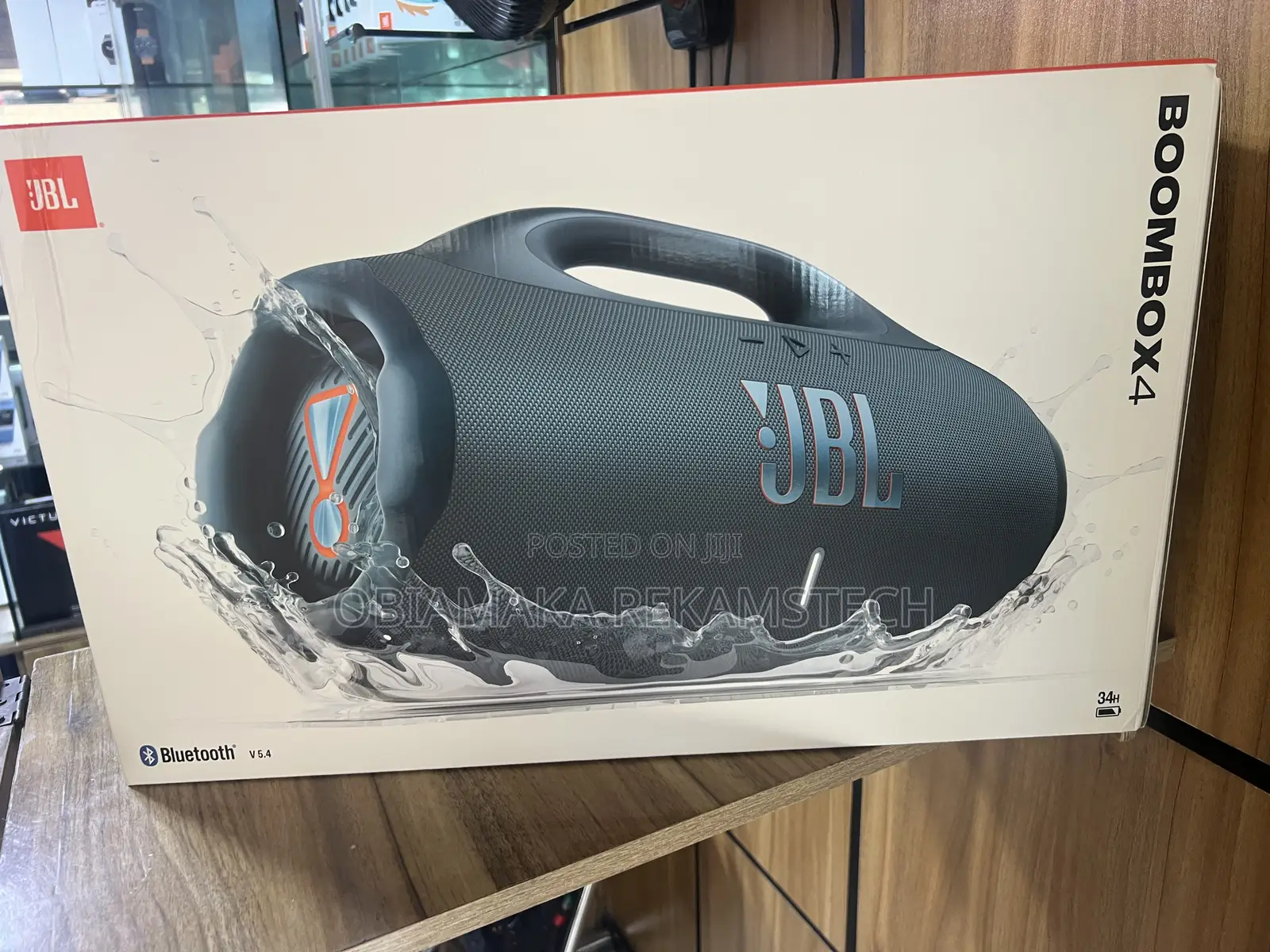 JBL Boom 4