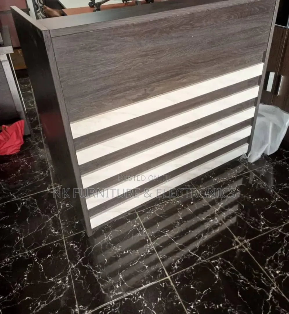 Reception Desk/ Table