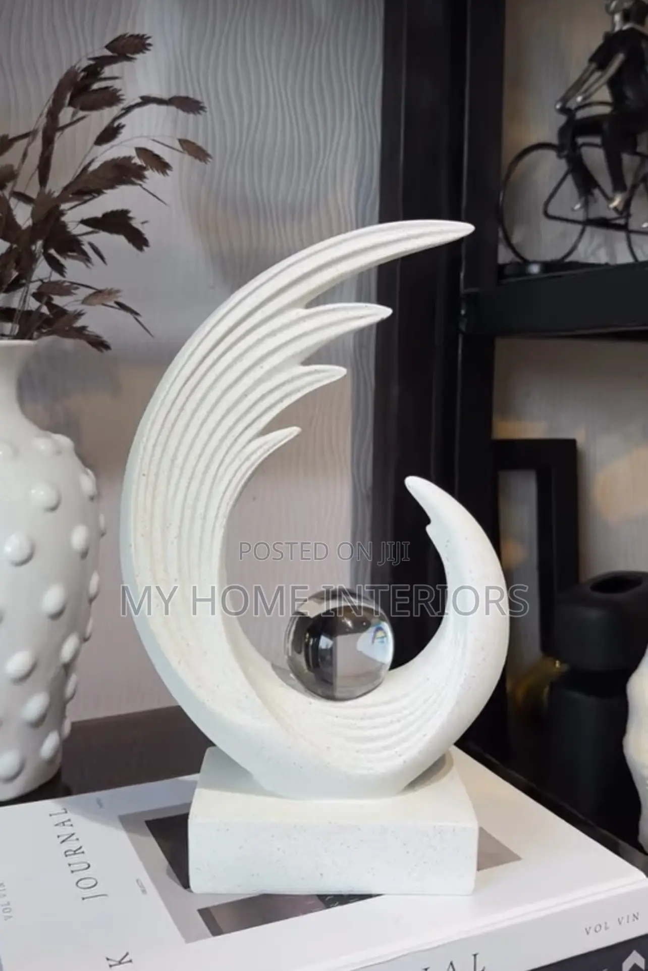 Beautiful Curved Decor Piece New Arrival