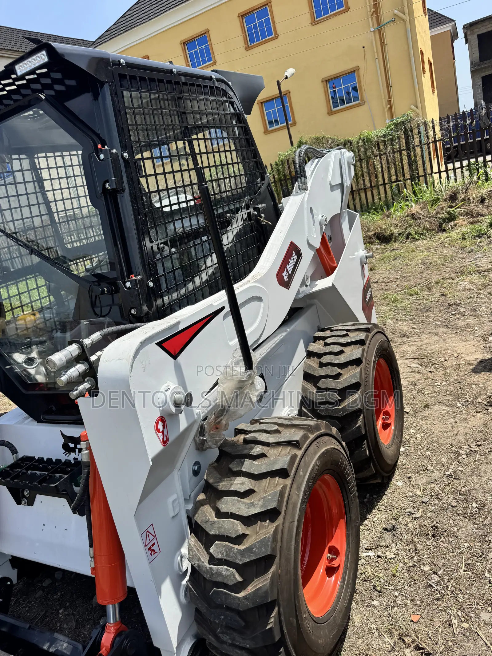Bobcat Skid Loader S650