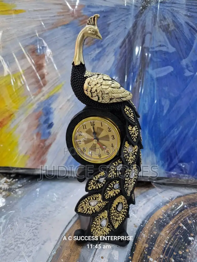 Decorations Clock Stand Peacock Besign