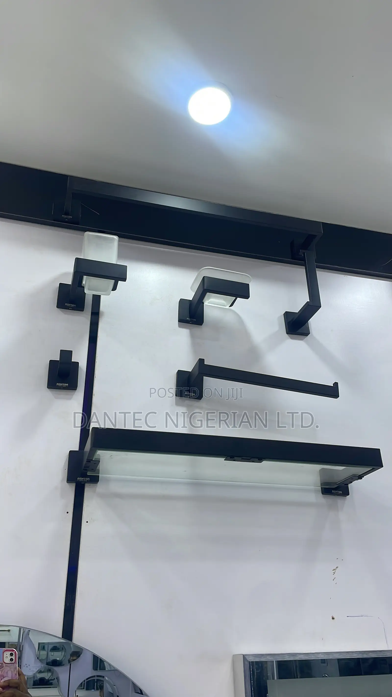 Standard Bathroom Accessory Set