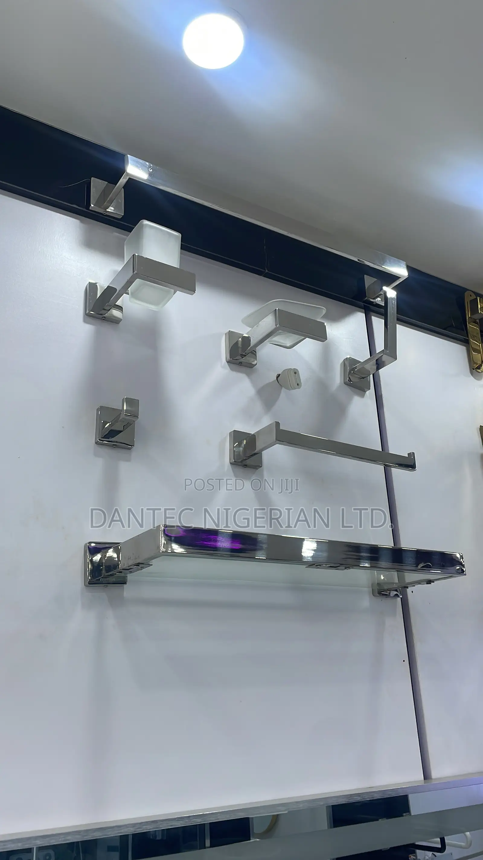 Standard Bathroom Accessory Set