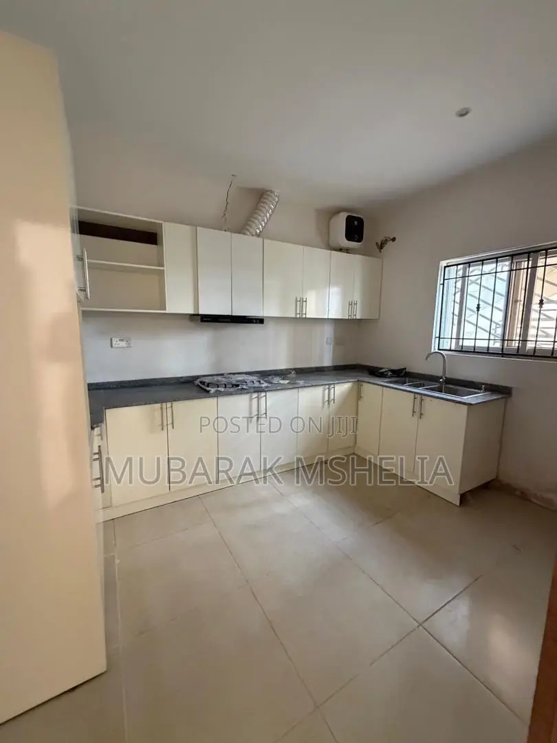 3bdrm Apartment in Life Camp for sale