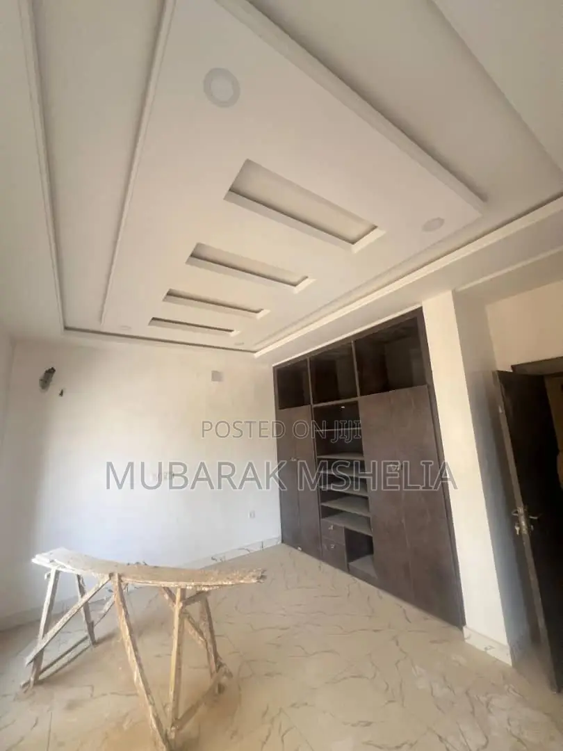 4bdrm Duplex in Guzape District for sale