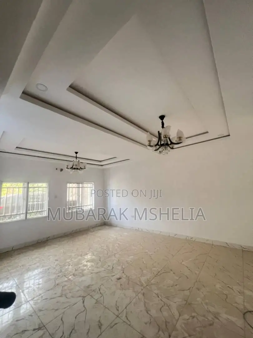 4bdrm Duplex in Guzape District for sale