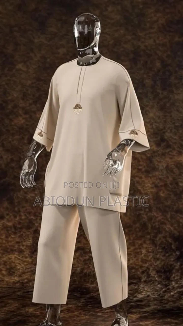 Senator Wears Ready to Wear